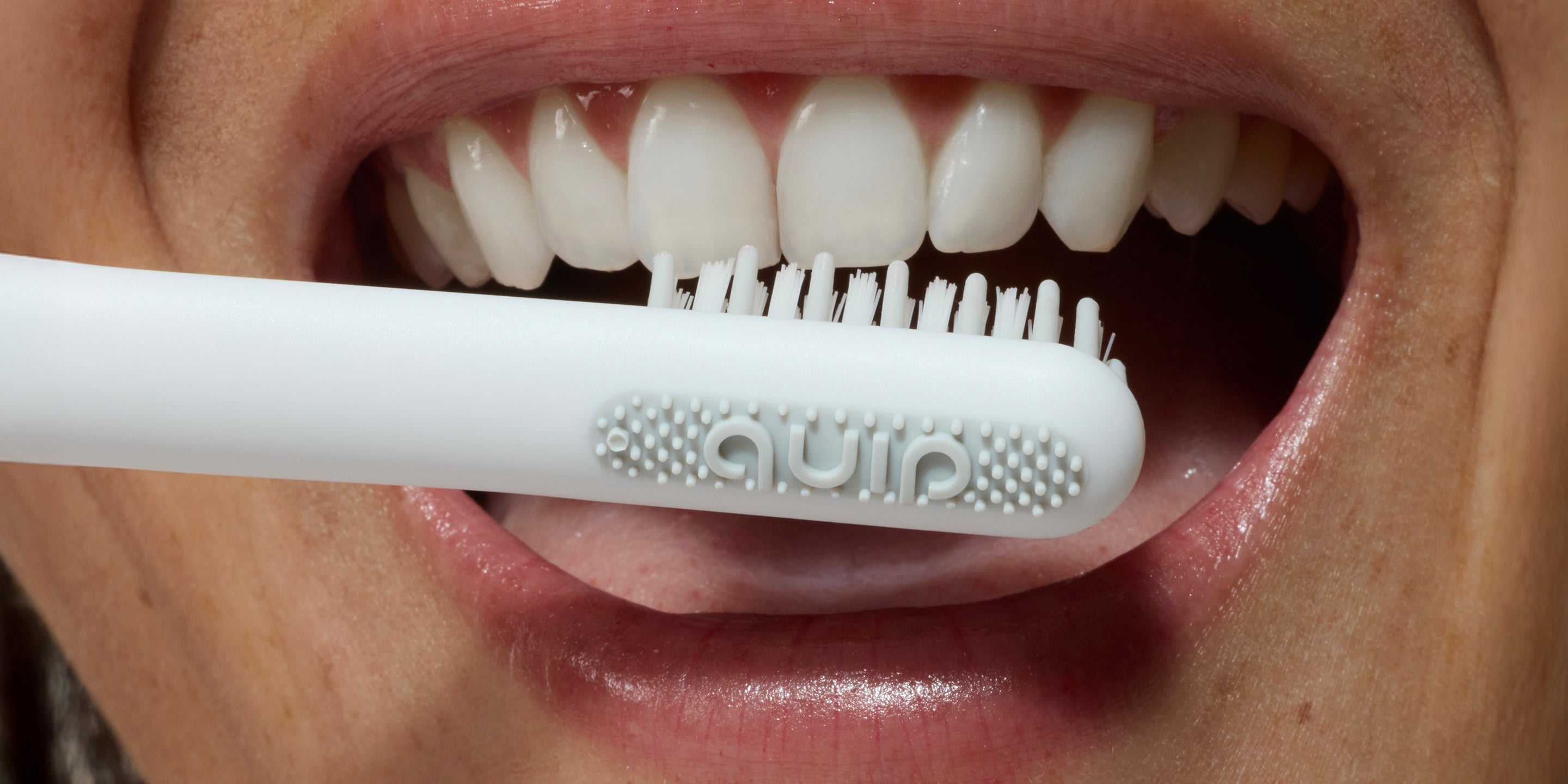 How sonic toothbrushes work and why they're so effective